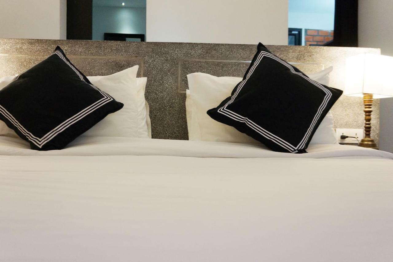 Hotel Ofuro Phnom Penh Zewnętrze zdjęcie
